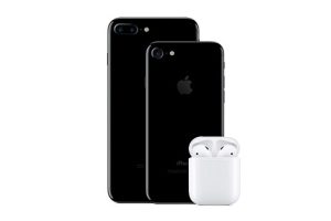 หูฟังไร้สาย AirPods สนนราคา 6,900 บาท มีวางจำหน่ายแล้วในประเทศไทย