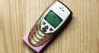 รีวิวย้อนวัย! Nokia 8310 มือถือสุดจ๊าบของวัยรุ่นยุค 2000