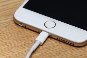 เป็นเรื่อง! หลังอัพเดท iOS 10.1.1 พบปัญหา iPhone แบตหมดเร็ว และเครื่องดับเอง