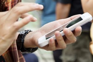 จะยื้อไปไหน! ย้ายค่ายจาก TrueMove H ไปยัง AIS ยากสมคำร่ำลือจริงๆ