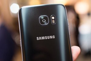 ลือว่อน! Samsung Galaxy S8 เลนส์กล้องด้านหลังจะไม่นูนอีกต่อไป