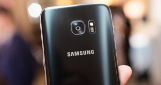 ลือว่อน! Samsung Galaxy S8 เลนส์กล้องด้านหลังจะไม่นูนอีกต่อไป