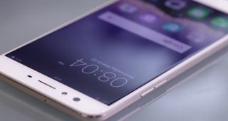 ภาพหลุด OPPO R11 สมาร์ทโฟนกล้องเลนส์คู่ ลุ้นเปิดตัวมิถุนายนนี้!