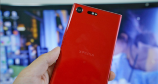 เผยภาพ Sony Xperia XZ Premium เครื่องสีแดงเผ็ดร้อน! คาดวางขายเร็วๆ นี้