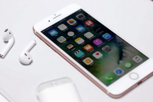 เผยต้นทุนการผลิต iPhone 7 รุ่นความจุ 32GB มีกำไรต่อเครื่องเป็นเท่าตัว!