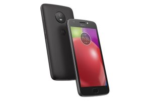 Moto E4 หน้าจอ HD ขนาด 5 นิ้ว รันระบบ Android 7.1.1 Nougat รองรับ 2 ซิมการ์ด