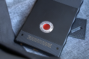 มาแล้ว! VDO เปิดตัวเครื่องต้นแบบ RED Hydrogen One สุดยอดสมาร์ทโฟนระดับพรีเมียม พร้อมจอภาพ Holographic