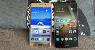 เผยข้อมูล Huawei Mate 10 จะมีจำหน่าย 3 รุ่น ได้แก่ Mate 10 รุ่นปกติ, Mate 10 Lite รุ่นราคาประหยัด และ Mate 10 Pro รุ่นท็อป