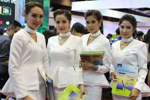 พาทัวร์ชมบรรยากาศ พร้อมโปรเด็ดรุ่นเด่น! ภายในงาน Mobile Expo 2017 ถึง 1 ตุลาคมนี้เท่านั้น