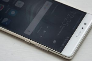 แบบนี้ก็ได้หรอ? เคลมประกันหน้าจอแตกกับร้านตัวแทนชื่อดัง แต่ดันได้ขอเก๊ซะงั้น!