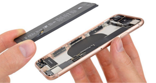 iFixit ชำแหละ iPhone 8 เผยข้อมูลชิ้นส่วนด้านใน RAM 2GB แบตเตอรี่ลดลงจริง!