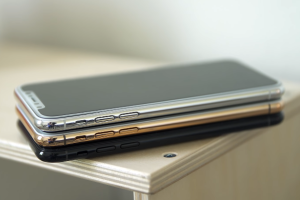 เฟิร์มแวร์ iOS ยืนยันชื่อเรียก iPhone รุ่นปี 2017 ได้แก่ iPhone X, iPhone 8 และ iPhone 8 Plus