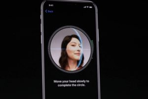 นักวิเคราะห์เผย iPhone รุ่นปี 2018 จะมาพร้อมกับระบบ Face ID และเทคโนโลยีกล้อง TrueDepth ทั้งหมด
