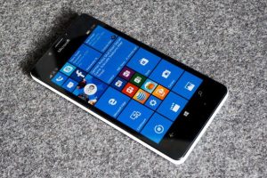 วงในเผยข้อมูล Microsoft ยุติการพัฒนา Windows Phone แล้ว!