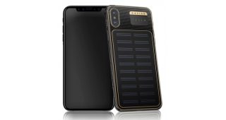 Caviar เปิดตัว iPhone X Tesla ดีไซน์แจ่มมาพร้อมแผ่นโซล่าเซลล์ และเคลือบทองคำ 24K