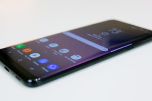 Samsung เดินหน้าพัฒนาระบบ Iris Scanner และ Facial Recognition สำหรับ Galaxy S9 แล้ว!