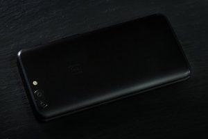 หลุดผลทดสอบ OnePlus 5T เรือธงขุมพลัง Snapdragon 835 แรม 8GB ก่อนเปิดตัว 16 พฤศจิกายนนี้