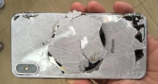 iPhone X บอดี้แตกละเอียด! หลังทำเครื่องตกพื้นโดยที่ไม่ได้ใส่เคส