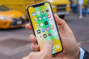 สื่อนอกเผย! Foxconn ใช้แรงงานเด็กเกินที่กฏหมายกำหนด สำหรับการผลิต iPhone X ให้กับ Apple