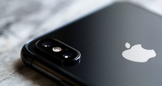 ลูกค้าบ่นอุบ! ไม่ประทับใจพนักงาน โดนตุกติกสารพัดหลังรับเครื่อง iPhone X จากค่ายดัง