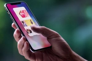 ผู้ใช้ iPhone X พบปัญหาเส้นสีเขียวเกิดขึ้นที่จอแสดงผล และปัญหาอื่นๆ อีกเพียบ!