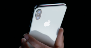 Studio 7 ให้เป็นเจ้าของ iPhone X เครื่องเปล่าไม่ติดสัญญา รับข้อเสนอสุดพิเศษ 14,500 บาท!