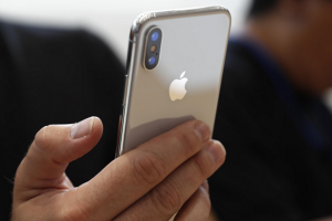 แชร์ประสบการณ์รับ iPhone X หลังสั่งจองกับค่ายมือถือ แต่ต้องเปลี่ยนเครื่องมากถึง 4 ครั้ง!