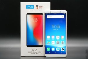 รีวิว vivo V7 หน้าจอ FullView ใหญ่เต็มตา! แรม 4GB กล้องหน้า 24MP เซลฟี่คมชัด มีสแกนใบหน้า ราคาไม่เกินหมื่น
