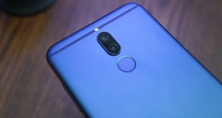 Huawei ต้อนรับ nova 2i สีใหม่ Aurora Blue สมาร์ทโฟน 4 กล้องสุดอินเทรนด์ แถมฟรี! ลำโพง harman/kardon มูลค่า 8,990 บาท แก่ลูกค้า 100 ท่านแรก