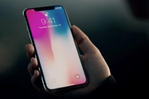 iPhone X จะพา Apple สร้างปรากฏการณ์ 