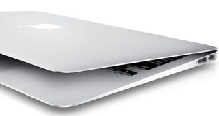 แหล่งข่าวเผย! Apple เตรียมนำ MacBook ขนาด 13 นิ้ว เข้ามาทำตลาดแทน MacBook Air ช่วงครึ่งปีหลัง