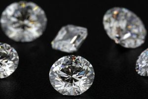 สมาร์ทโฟนในอนาคต! อาจมาพร้อมกระจกหน้าจอเพชร หยุดปัญหาจอแตก และรอยขีดข่วน