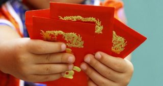 ช้อปปี้ ร่วมกับ อาจารย์วิโรจน์ ตั้งวาณิชย์ แนะนำเคล็ดลับเสริมดวงในช่วงตรุษจีนเพื่อความเฮงตลอดปี