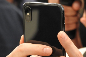 OPPO R13 และ R13 Plus จะเป็นสมาร์ทโฟนรุ่นแรกที่ใช้ Snapdragon 670 ลุ้นฝังสแกนนิ้วใต้จออีกรุ่น!