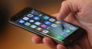 สื่อนอกรายงาน Apple เปลี่ยนโลโก้ Made For iPhone (MFi) โฉมใหม่แล้ว!!