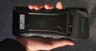 หลุดตัวเครื่อง “Black Shark” สมาร์ทโฟนสำหรับเล่นเกมโดยเฉพาะจาก Xiaomi อัดแน่นขุมพลัง Snapdragon 845 แรม 8GB