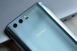 Honor 10 หน้าจอ 5.7 นิ้ว ขุมพลัง Kirin 970 ผสานระบบ AI เตรียมเปิดตัว 15 พฤษภาคมนี้!