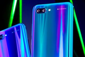Honor 10 สุดยอดเรือธง!! กล้องหลังคู่ผสาน AI 2.0 บอดี้กระจกสะท้อนแสงอโรร่าดีไซน์พิเศษ ในราคาสุดเร้าใจ