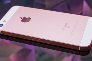 แหล่งข่าวอ้าง! iPhone SE 2 เริ่มการผลิตแล้ว พร้อมเผยชิ้นส่วนหน้าจอออกมาแบบชัดๆ