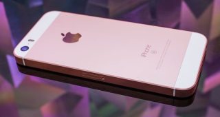 แหล่งข่าวอ้าง! iPhone SE 2 เริ่มการผลิตแล้ว พร้อมเผยชิ้นส่วนหน้าจอออกมาแบบชัดๆ