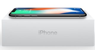 ค่าภาษีทำพิษ!! Apple เสียส่วนแบ่งตลาดในอินเดียช่วงไตรมาสแรกปี 2018 หลัง iPhone X มีราคาสูงเกิน