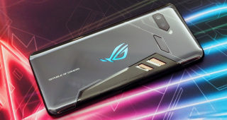 เปิดตัว Asus ROG Phone สมาร์ทโฟนเกมมิ่งรุ่นแรกของค่าย มาพร้อมอุปกรณ์เสริมเพียบ!
