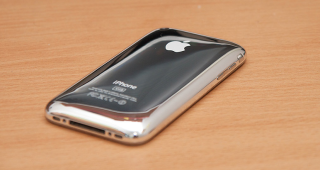 iPhone 3GS เตรียมถูกนำกลับมาวางขายอีกครั้ง!! เคาะราคาเพียงพันต้นๆ เท่านั้น