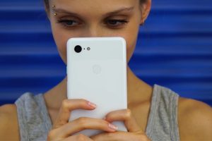 เผยคลิปจัดเต็ม Google Pixel 3 XL โชว์ดีไซน์หมดเปลือกจนไม่ต้องรอเปิดตัว!