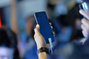 Honor Play เกมมิ่งโฟนสเปคดี! ขุมพลัง Kirin 970 ผสาน GPU Turbo จอใหญ่ 6.3 นิ้ว จ่อเปิดตัวในไทย 14 สิงหาคมนี้