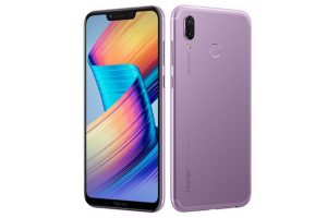 Honor Play สมาร์ทโฟนเรือธงสำหรับชาวเกม! เหนือกว่าด้วยเทคโนโลยี GPU Turbo เล่นเกมแบบ 4D จากระบบเสียง 3 มิติ และระบบสั่นสะเทือนจาก AI