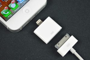 Apple ประกาศเลิกวางขาย Lightning to 30-Pin Adapter ในบางประเทศแล้ว!