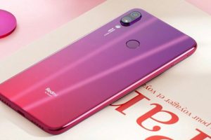 ซีอีโอ Xiaomi เผยภาพตัวเครื่อง Redmi 7 โชว์บอดี้กระจกสุดหรู มีให้เลือก 3 สี
