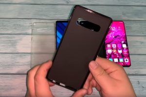 หลุดเคส Samsung Galaxy S10+ พร้อมทดลองสวมใส่กับ Galaxy S9+, Galaxy Note 9 และ OPPO Find X เช็คความแตกต่างด้านดีไซน์