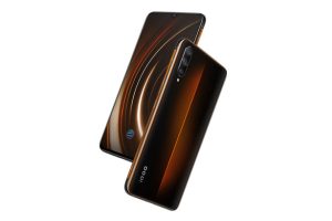 เปิดตัว vivo iQOO เกมมิ่งโฟนสเปคโหด!! ขุมพลัง Snapdragon 855 แรมสูงสุด 12GB แบตอึด 4000 mAh เคาะราคาหมื่นกลาง!